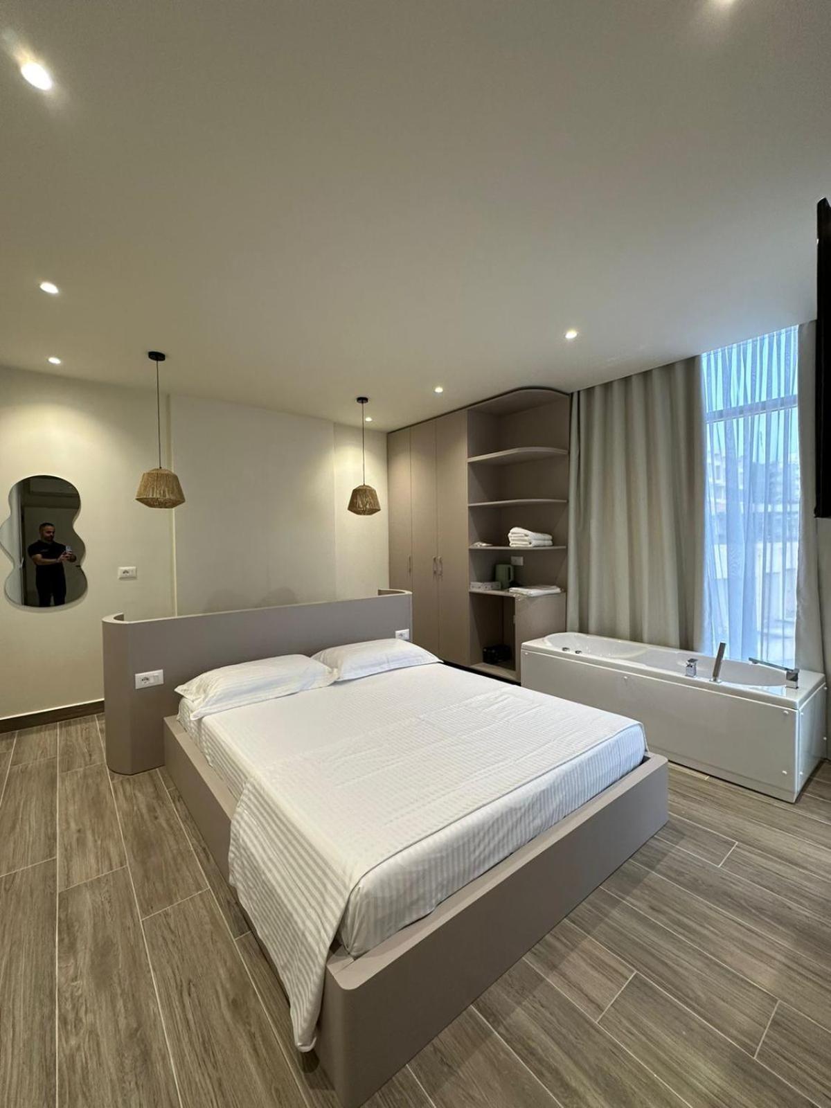 Oni Rooms Saranda Exterior foto