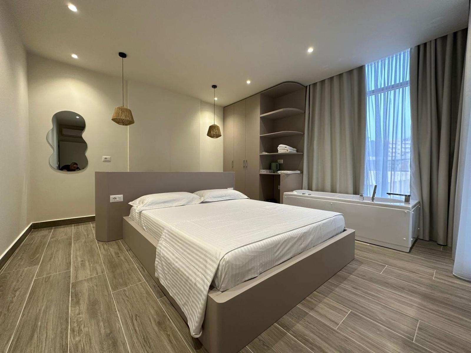 Oni Rooms Saranda Exterior foto
